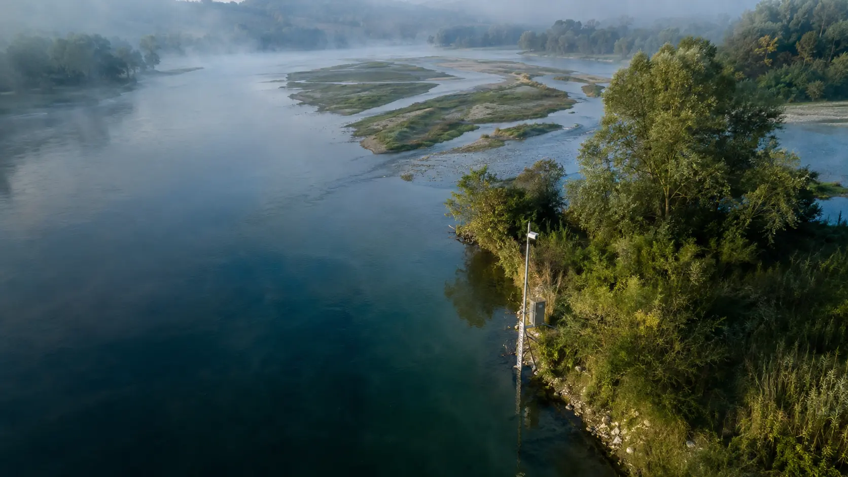 Paysage fluvial panoramique pour la rubrique observatoire des eaux